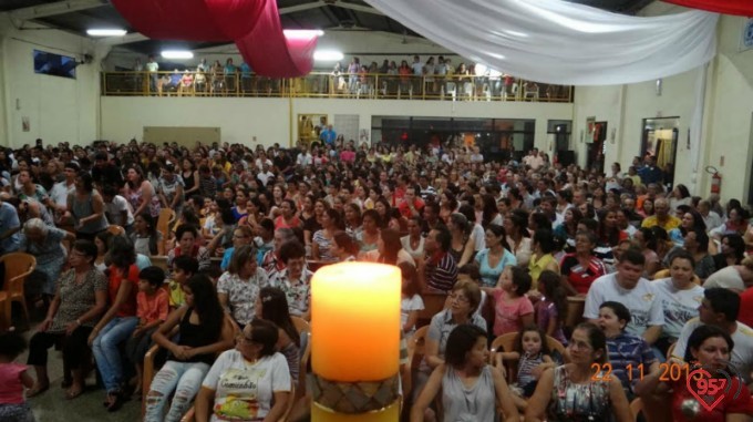Cerco de Jericó atrai milhares de fiéis em Caarapó.