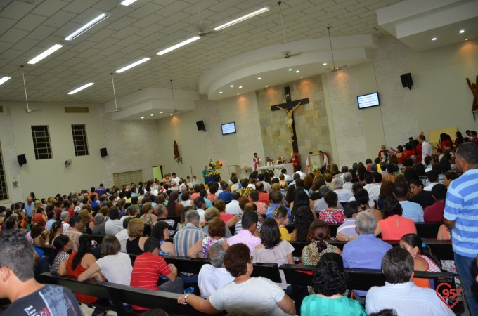 Missa inaugural da paróquia Santo André, em Dourados