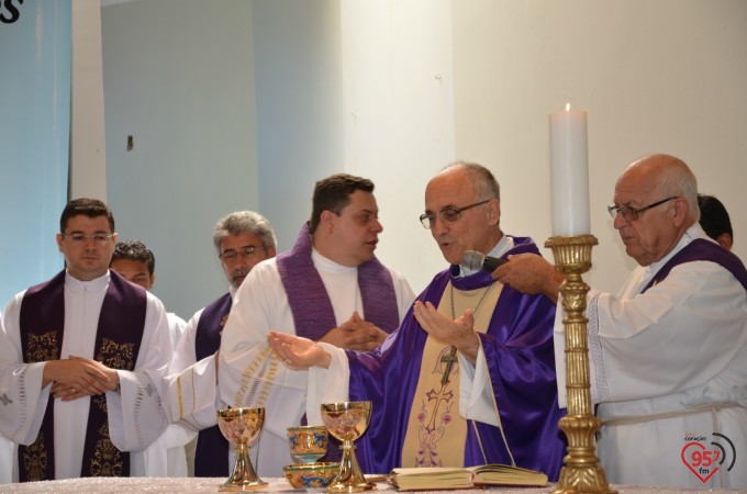 Dom Redovino celebra missa inaugural da paróquia São Francisco