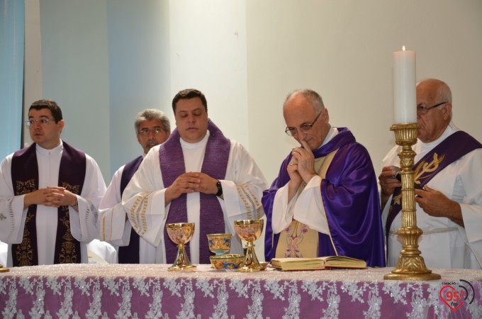 Dom Redovino celebra missa inaugural da paróquia São Francisco