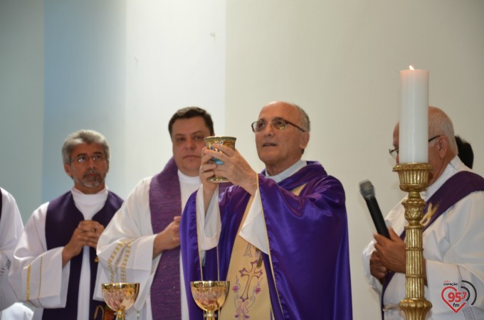Dom Redovino celebra missa inaugural da paróquia São Francisco