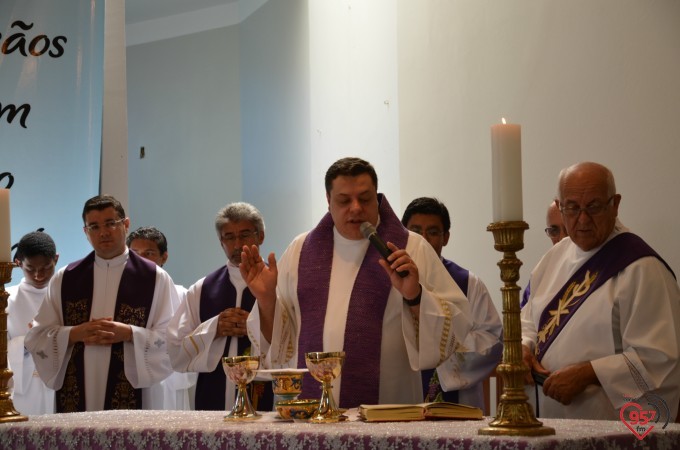 Dom Redovino celebra missa inaugural da paróquia São Francisco