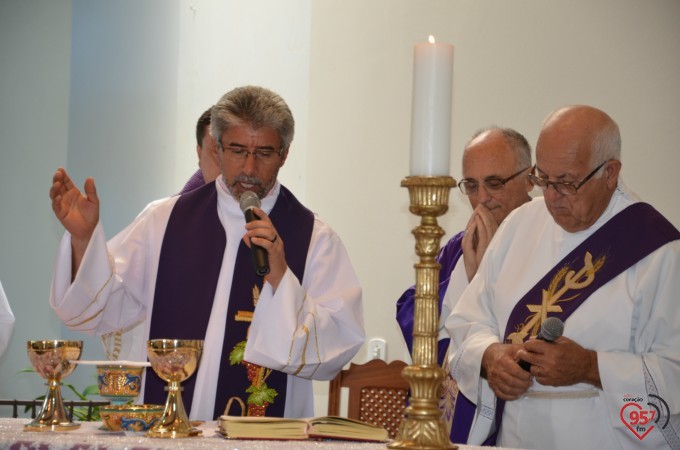 Dom Redovino celebra missa inaugural da paróquia São Francisco