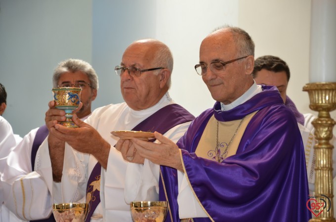 Dom Redovino celebra missa inaugural da paróquia São Francisco
