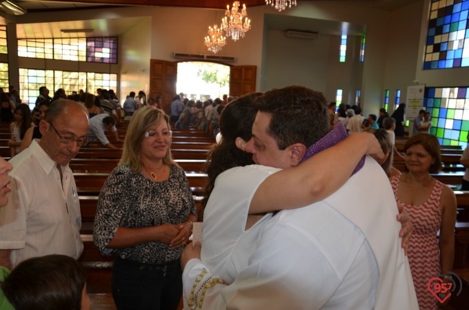 Dom Redovino celebra missa inaugural da paróquia São Francisco