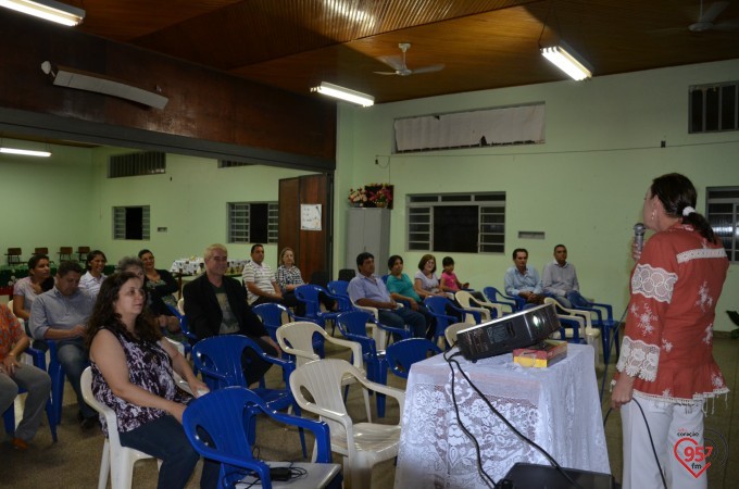 Rádio Coração realiza confraternização com voluntários, em Itaporã