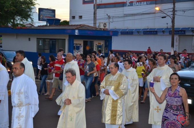 Missa campal, procissão e coroação da Imaculada Conceição