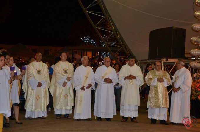 Missa campal, procissão e coroação da Imaculada Conceição