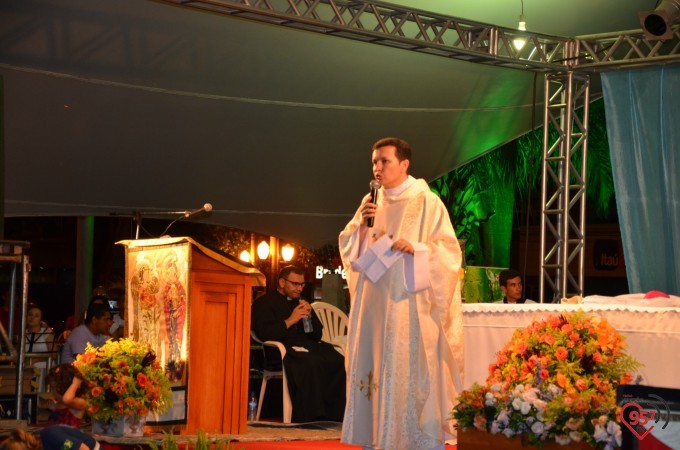 Missa campal, procissão e coroação da Imaculada Conceição