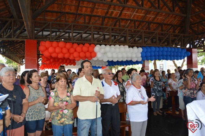 Frei Eterson celebra missa caacupê na praça paraguaia