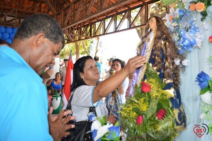 Frei Eterson celebra missa caacupê na praça paraguaia