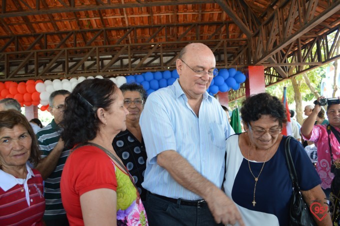 Frei Eterson celebra missa caacupê na praça paraguaia