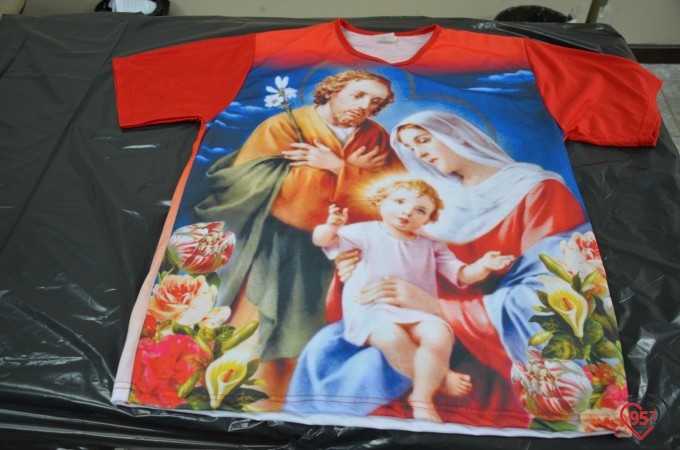 Camisetas da Rádio Coração FM, alusivas ao Natal. Adquira a sua!
