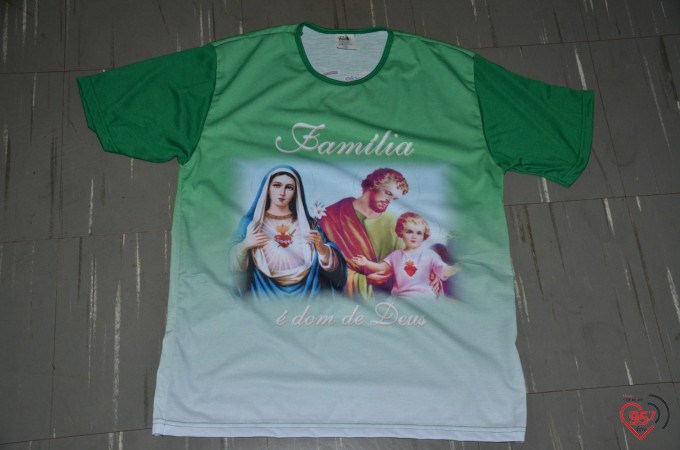 Camisetas da Rádio Coração FM, alusivas ao Natal. Adquira a sua!