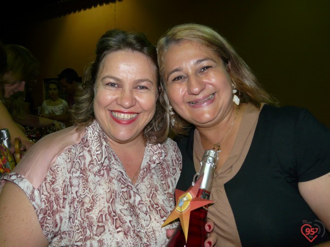 Escola Imaculada Conceição fecha 2013 com noite de confraternização
