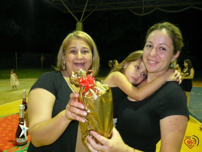 Escola Imaculada Conceição fecha 2013 com noite de confraternização