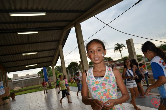 Grupo Israel faz confraternização com crianças no Santuário Pe. Pio