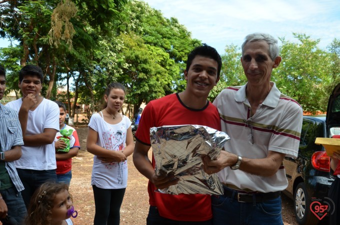 Missa dos 10 anos do Coral Santa Clara e entrega de presentes as crianças