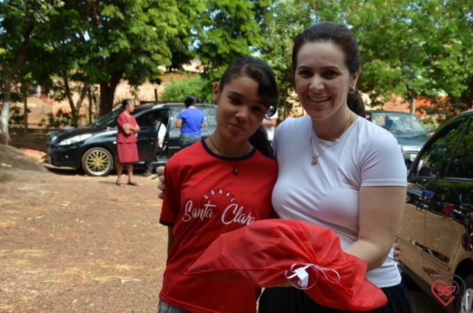 Missa dos 10 anos do Coral Santa Clara e entrega de presentes as crianças