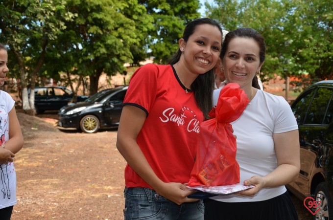 Missa dos 10 anos do Coral Santa Clara e entrega de presentes as crianças