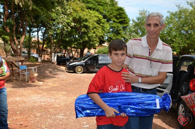 Missa dos 10 anos do Coral Santa Clara e entrega de presentes as crianças