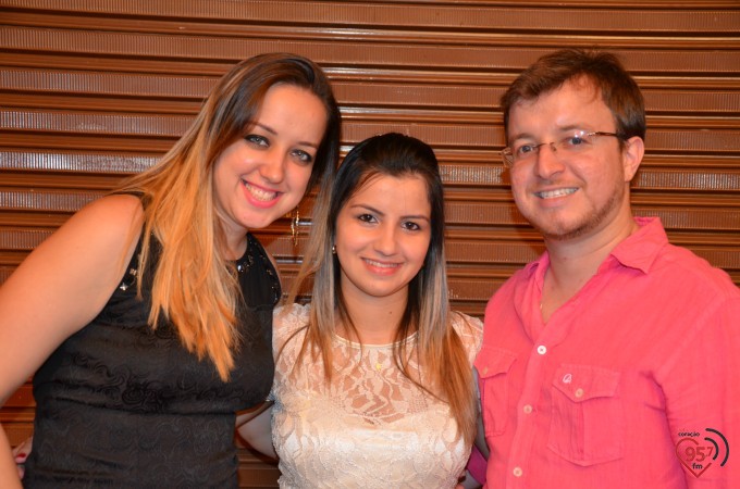 Cintia Sanabria e Guilherme Marchiolli se casam na capela Santa Clara