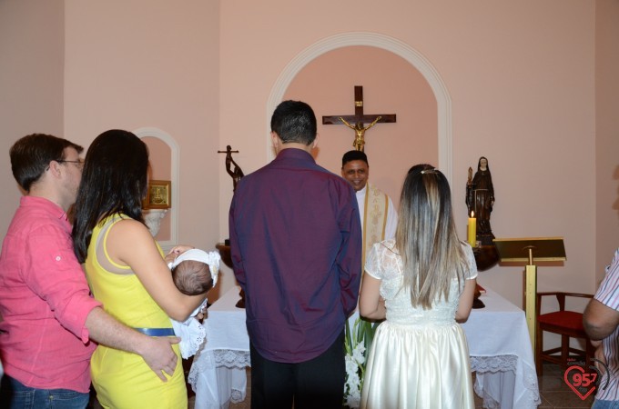 Cintia Sanabria e Guilherme Marchiolli se casam na capela Santa Clara