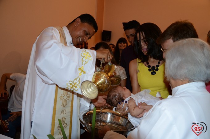 Cintia Sanabria e Guilherme Marchiolli se casam na capela Santa Clara