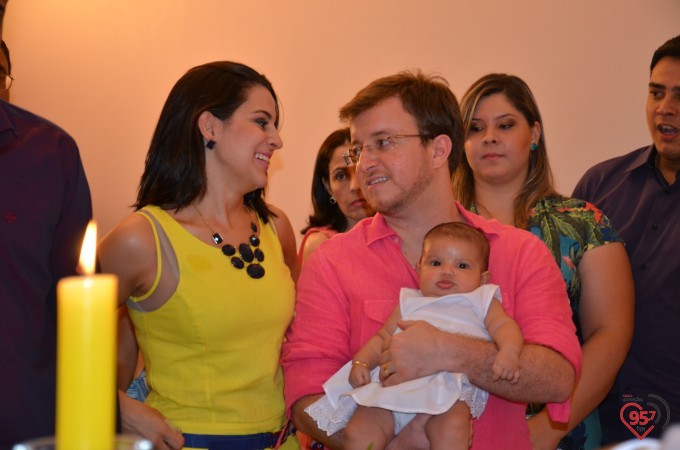 Cintia Sanabria e Guilherme Marchiolli se casam na capela Santa Clara