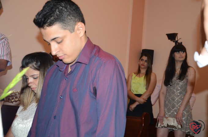 Cintia Sanabria e Guilherme Marchiolli se casam na capela Santa Clara