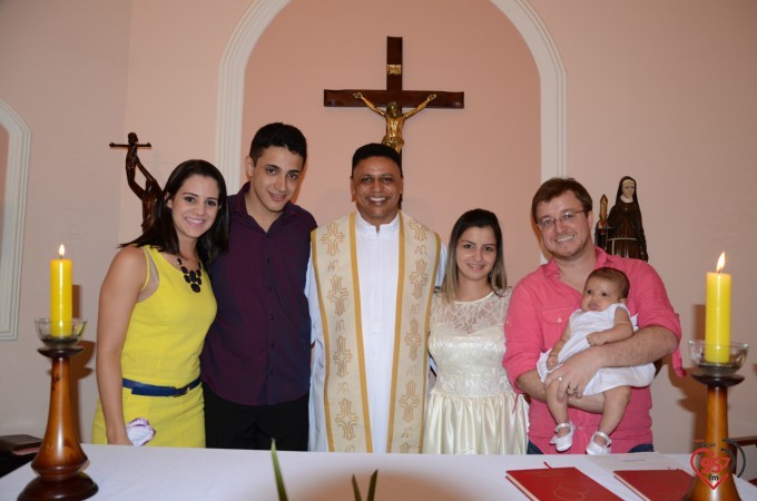 Cintia Sanabria e Guilherme Marchiolli se casam na capela Santa Clara