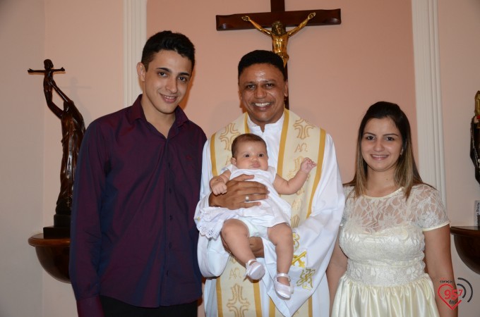 Cintia Sanabria e Guilherme Marchiolli se casam na capela Santa Clara