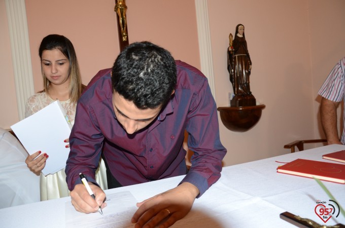 Cintia Sanabria e Guilherme Marchiolli se casam na capela Santa Clara