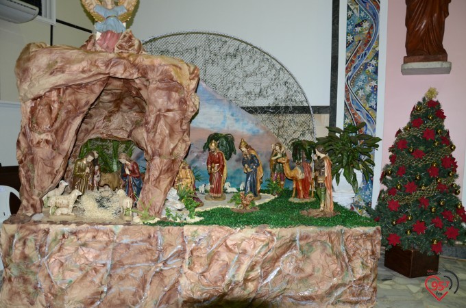 Dom Redovino celebra missa da noite de Natal na Catedral