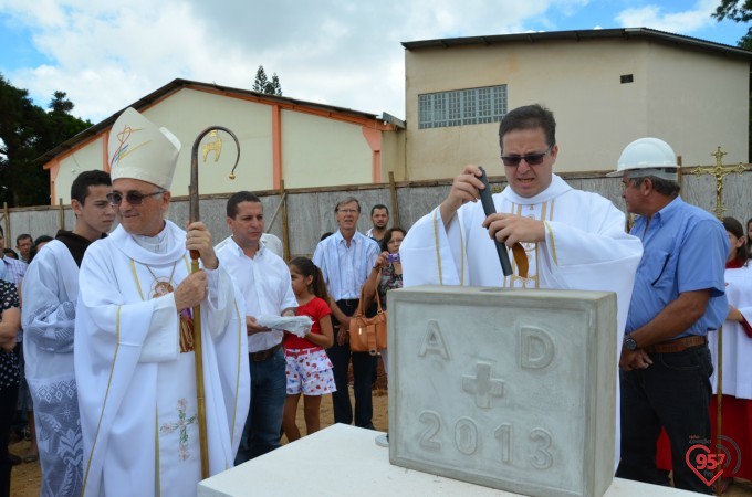 Lançamento pedra fundamental