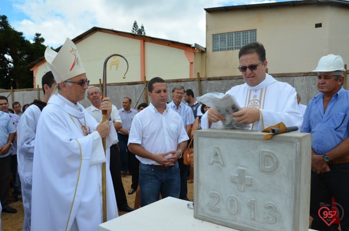 Lançamento pedra fundamental
