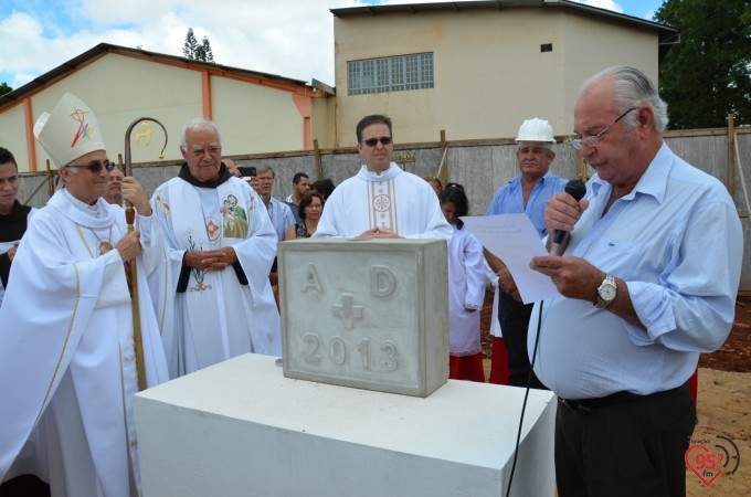 Lançamento pedra fundamental