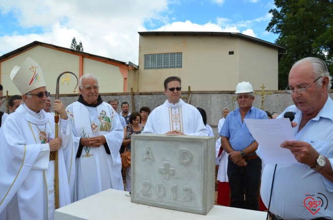 Lançamento pedra fundamental
