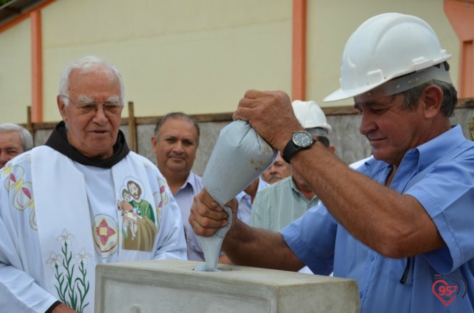 Lançamento pedra fundamental