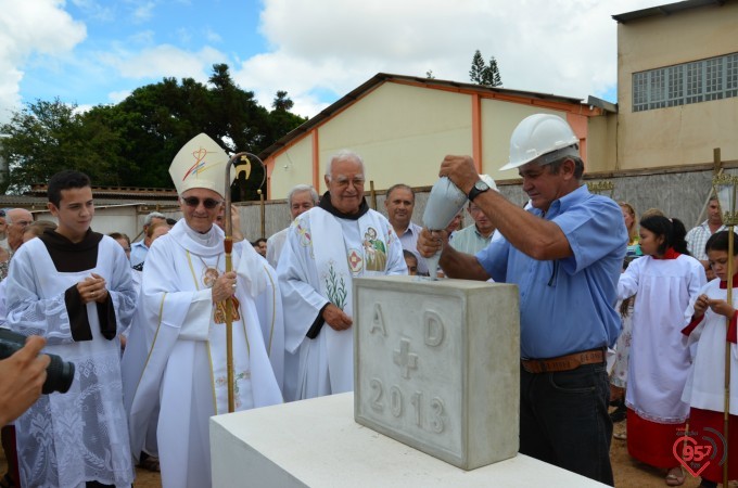 Lançamento pedra fundamental