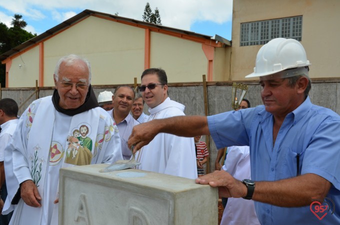 Lançamento pedra fundamental