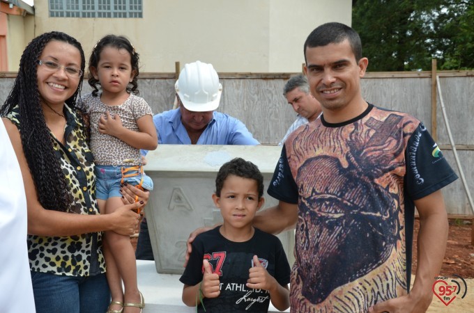 Lançamento pedra fundamental