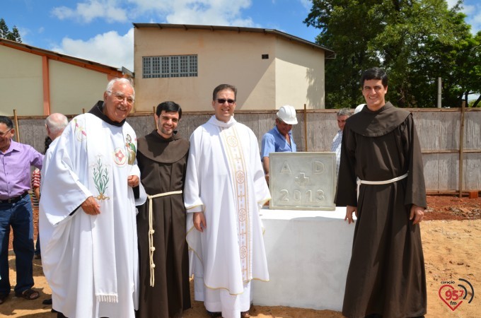 Lançamento pedra fundamental