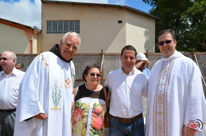 Lançamento pedra fundamental