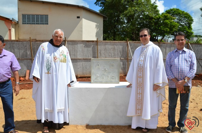 Lançamento pedra fundamental