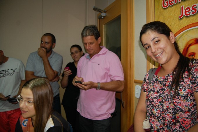 Jovens do quinto acampamento juvenil dão testemunhos na Rádio Coração
