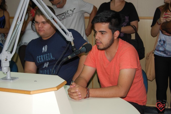Jovens do quinto acampamento juvenil dão testemunhos na Rádio Coração