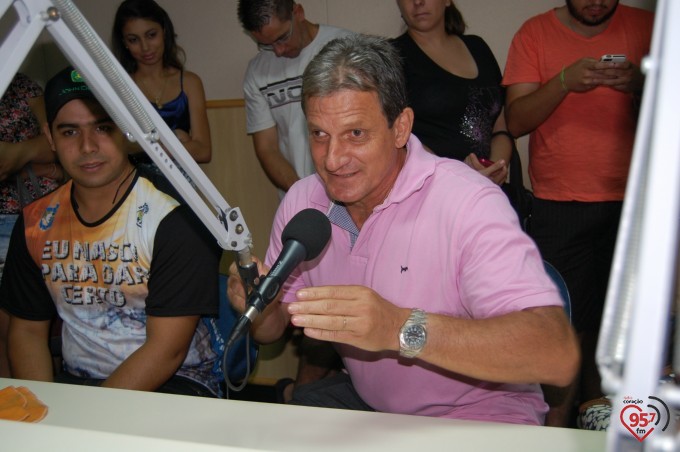 Jovens do quinto acampamento juvenil dão testemunhos na Rádio Coração