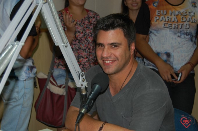 Jovens do quinto acampamento juvenil dão testemunhos na Rádio Coração