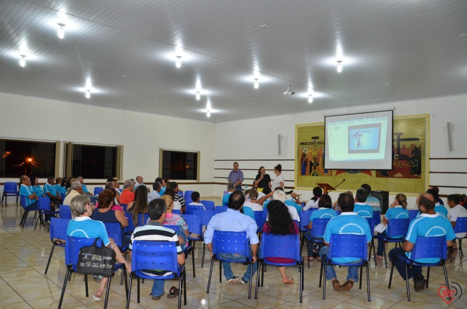 Projeto 'Amigos do Coração' é apresentado em reunião do cursilho